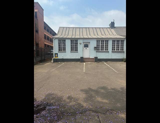 300M² BUSINESS TO LET IN PIETERMARITZBURG CENTRAL